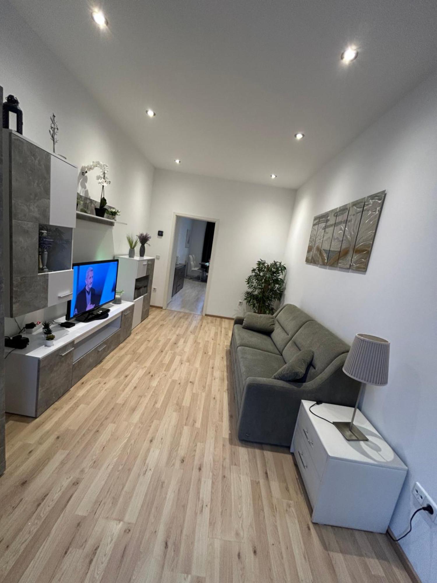 Schoene, Helle Wohnung In Stadtnaehe Viena Exterior foto